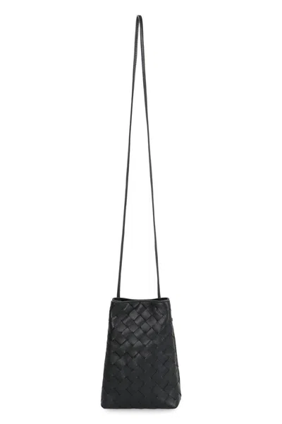Bottega Veneta Leather Smartphone Case In Black