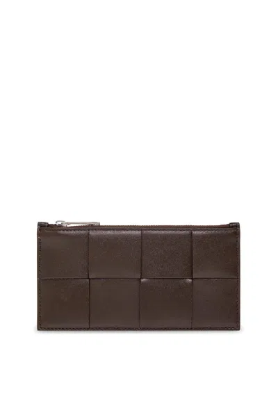 Bottega Veneta Men Zippered Card Holder In Brown