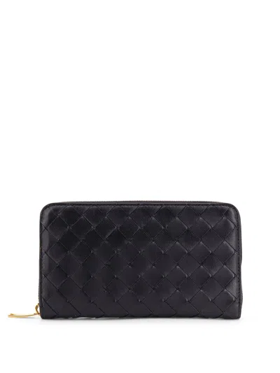 Bottega Veneta Leather Wallet With Woven Motif In Black