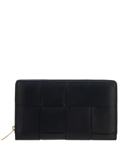 Bottega Veneta Leather Zip Around Wallet In Black