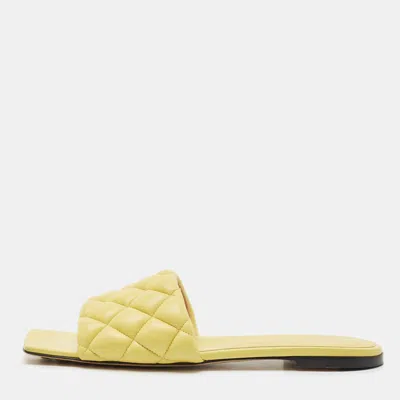Pre-owned Bottega Veneta Lemon Quilted Leather Lido Flat Sandals Size 41