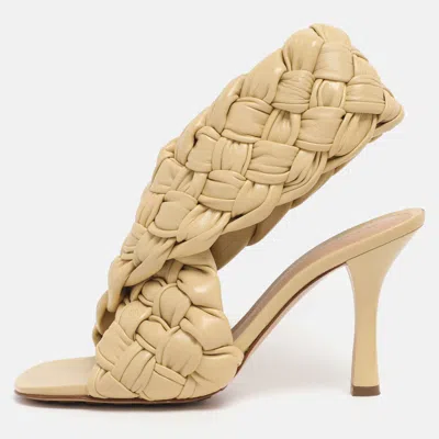 Pre-owned Bottega Veneta Lemon Woven Leather Intrecciato Ankle Strap Sandals Size 38.5 In Yellow