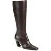 Bottega Veneta Banzai Leather Knee Boots In 2113 Fondant