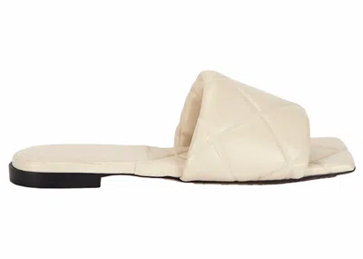 Pre-owned Bottega Veneta Lido Sandal (women's) Sneakers In White