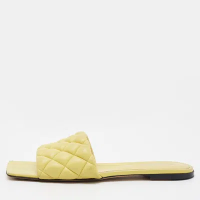 Pre-owned Bottega Veneta Lido Size 42 Yellow Quilted Leather Flat Slide