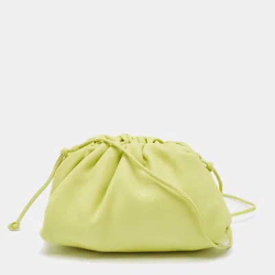 Pre-owned Bottega Veneta Light Green Leather Mini The Pouch Clutch Bag