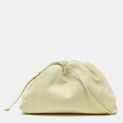 Pre-owned Bottega Veneta Light Yellow Leather Mini The Pouch Bag