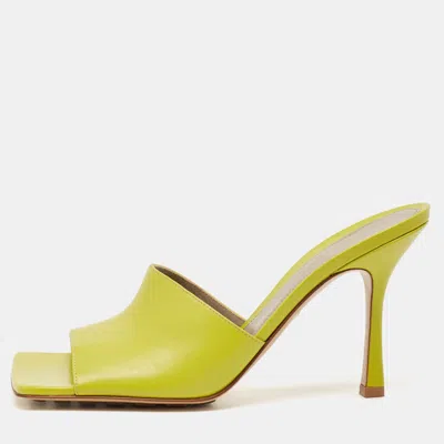 Pre-owned Bottega Veneta Lime Yellow Leather Stretch Slide Sandals Size 40