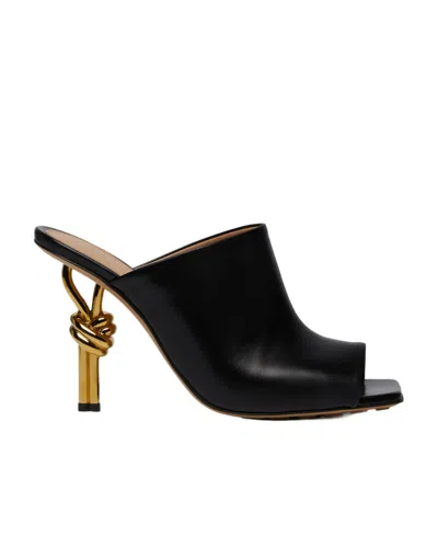 Bottega Veneta Knot Leather Mules In Black