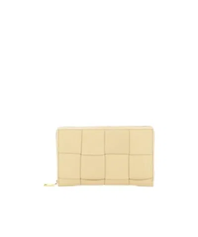 Bottega Veneta Logo Folding Wallet In Nude