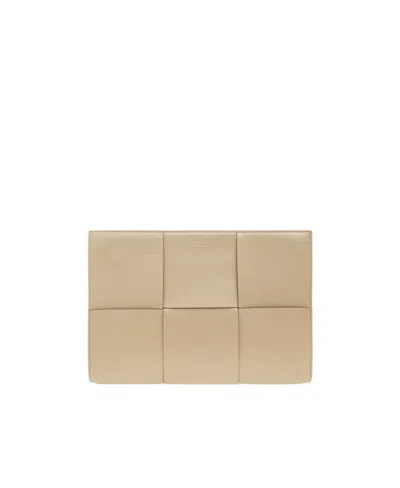 Bottega Veneta Logo Hand-held Bag In Nude