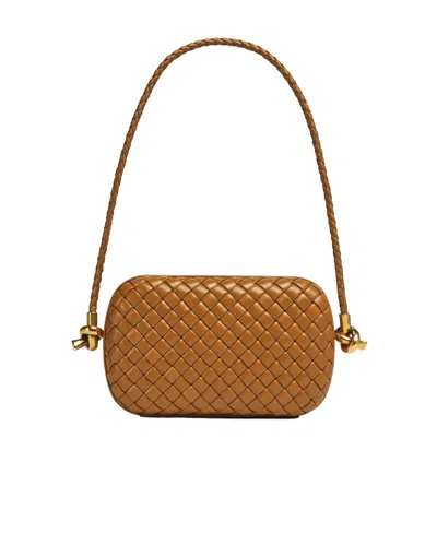 Bottega Veneta Logo Knitted Clutch In Brown