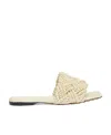 Bottega Veneta Logo Logo Flat Bottom Flip-flops In Nude