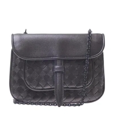 Bottega Veneta Logo Shoulder Bag In Black