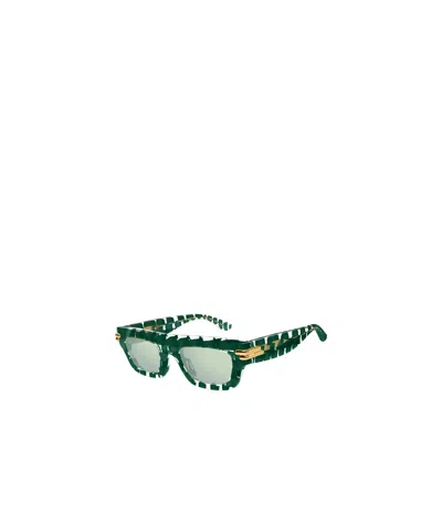 Bottega Veneta Logo Sunglasses In Green