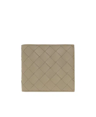 Bottega Veneta Logo Wallet In Nude