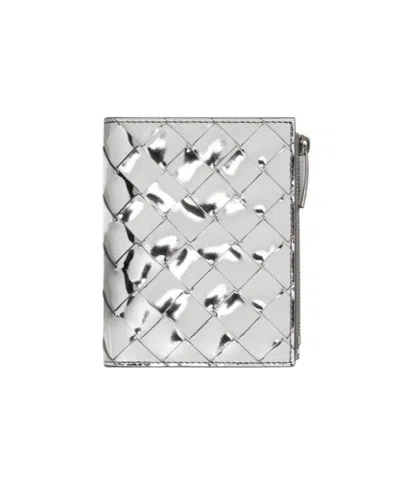Bottega Veneta Logo Wallet In White