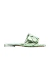 Bottega Veneta Logo Weaving Square Head Cool Drag In Green