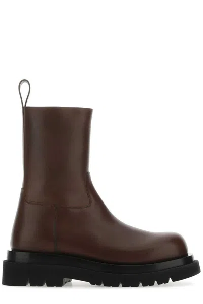 Bottega Veneta Lug Boots In Brown
