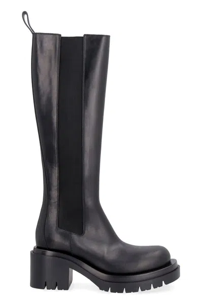 Bottega Veneta Lug Leather Boot In Black