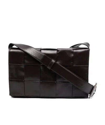 Bottega Veneta Maxi Intrecciato Messenger Bag In Black