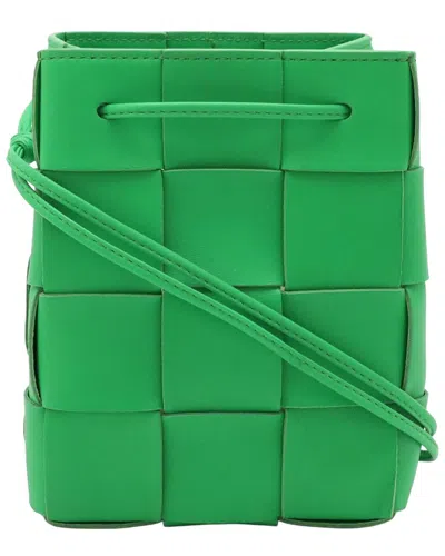 Bottega Veneta Maxi Intrecciato Small Cassette Bucket Bag (authentic Pre-  Loved) In Green