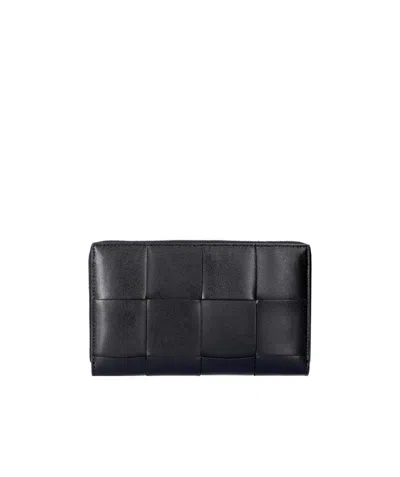 Bottega Veneta Maxi Intrecciato Zip-around Wallet In Black