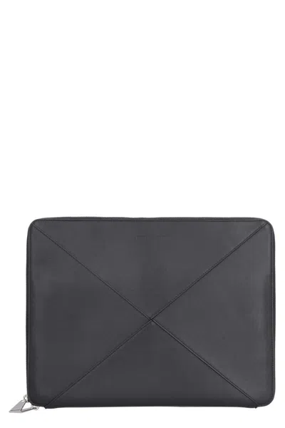 Bottega Veneta Maxi Intreccio Briefcase In Black