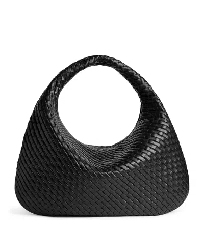 Bottega Veneta Maxi Leather Intrecciato Veneta Shoulder Bag In Black