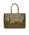 Bottega Veneta Medium Arco Knitted Handbag In Green