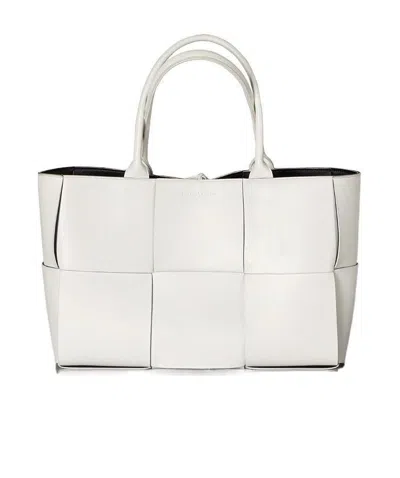 Bottega Veneta Medium Arco Tote Bag In White