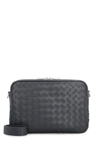 BOTTEGA VENETA BOTTEGA VENETA MEDIUM INTRECCIATO CAMERA BAG