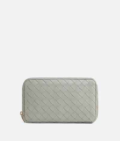 Bottega Veneta Medium Intrecciato Zipped Pouch In Grey