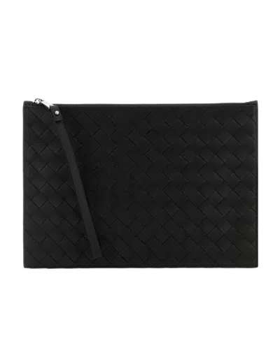 Bottega Veneta Medium Intreciato Clutch In Black