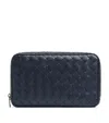 Bottega Veneta Medium Intrecciato Leather Wash Bag In Grey