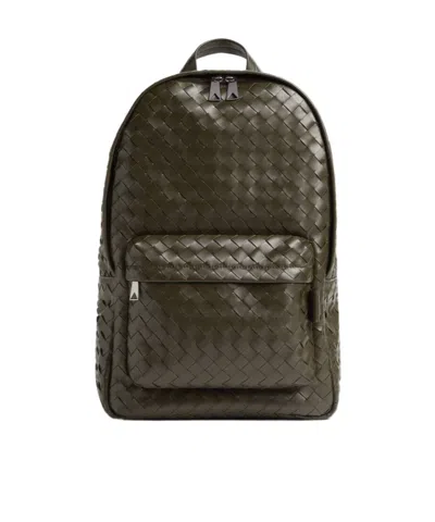 Bottega Veneta Medium Logo Backpack In Black