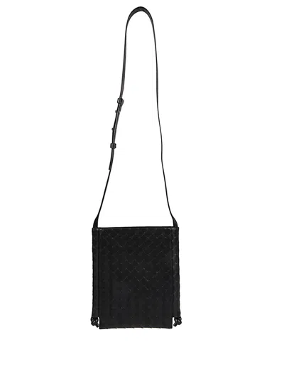 Bottega Veneta Men Bag With Logo In Black