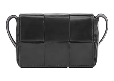 Pre-owned Bottega Veneta Men's  Candy Cassette Crossbody Bag Mini Intreccio In Black