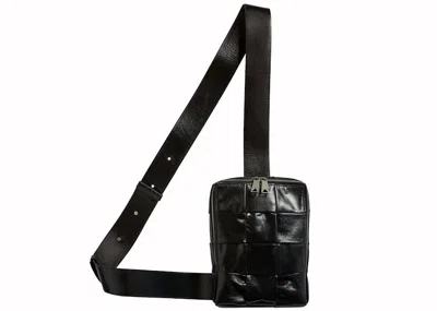 Pre-owned Bottega Veneta Men's  Cassette Sling Crossbody Bag In Black