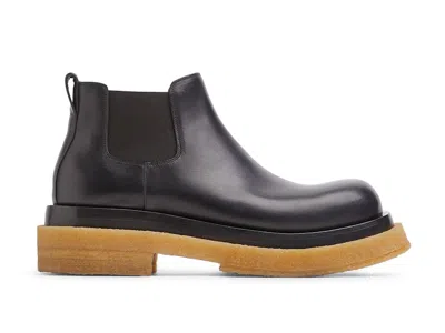Pre-owned Bottega Veneta Men's  Lug Cropped Chelsea Boot Sneakers In Black/gum