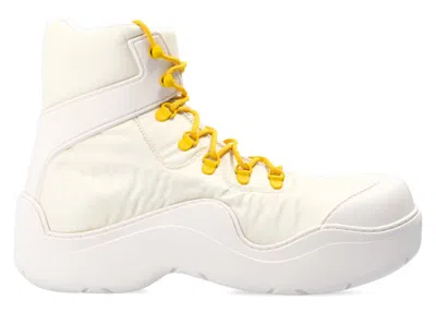 Pre-owned Bottega Veneta Men's  Puddle Bomber Ankle Boot Sneakers In White