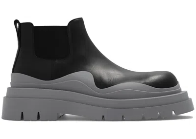 Pre-owned Bottega Veneta Men's  Tire Ankle Chelsea Boot Sneakers In Black/vapor