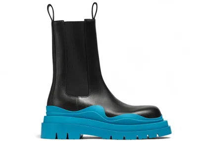 Pre-owned Bottega Veneta Men's  Tire Boot High Amalfi Sneakers In Black/blue