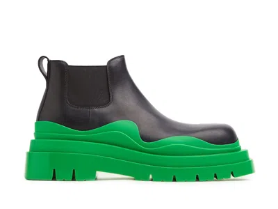 Pre-owned Bottega Veneta Men's  Tire Boot Mid Sneakers In Black/grass