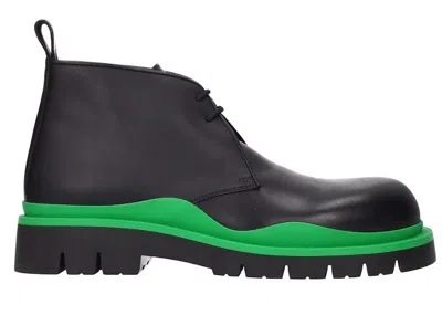 Pre-owned Bottega Veneta Men's  Tire Desert Boot Sneakers In Black/green In Multi