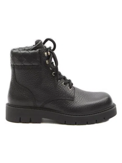 BOTTEGA VENETA MEN'S HADDOCK ANKLE BOOTS
