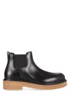 Bottega Veneta Sophisticated Leather Ankle Boots For Men In Black