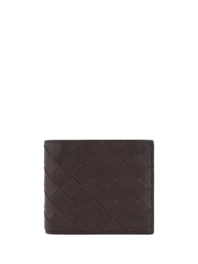 Bottega Veneta Men Iconic Intrecciato Wallet In Brown