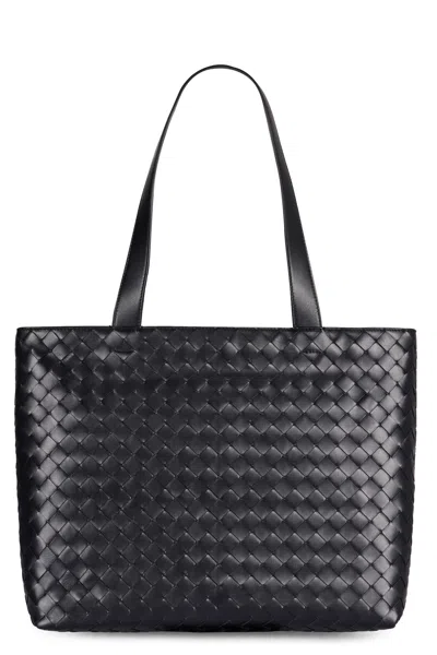 BOTTEGA VENETA MEN'S SMALL INTRECCIATO ZIPPED TOTE