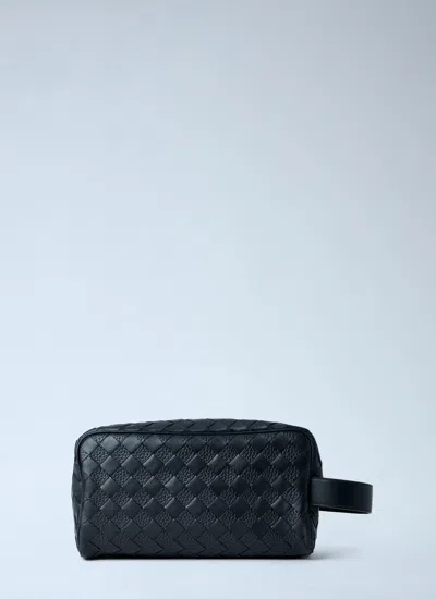 Bottega Veneta Men Intrecciato Travel Pouch In Black